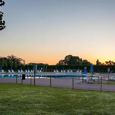 Campsite Village Miramare 3*