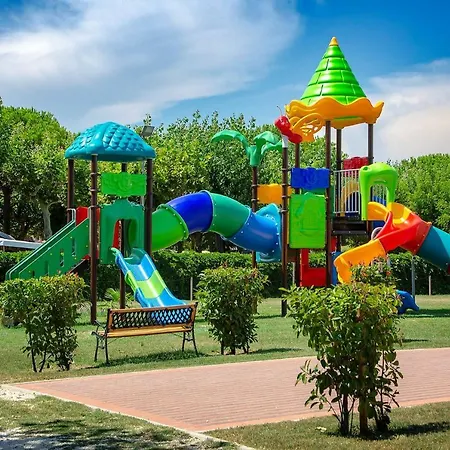 Campsite Village Miramare 3*